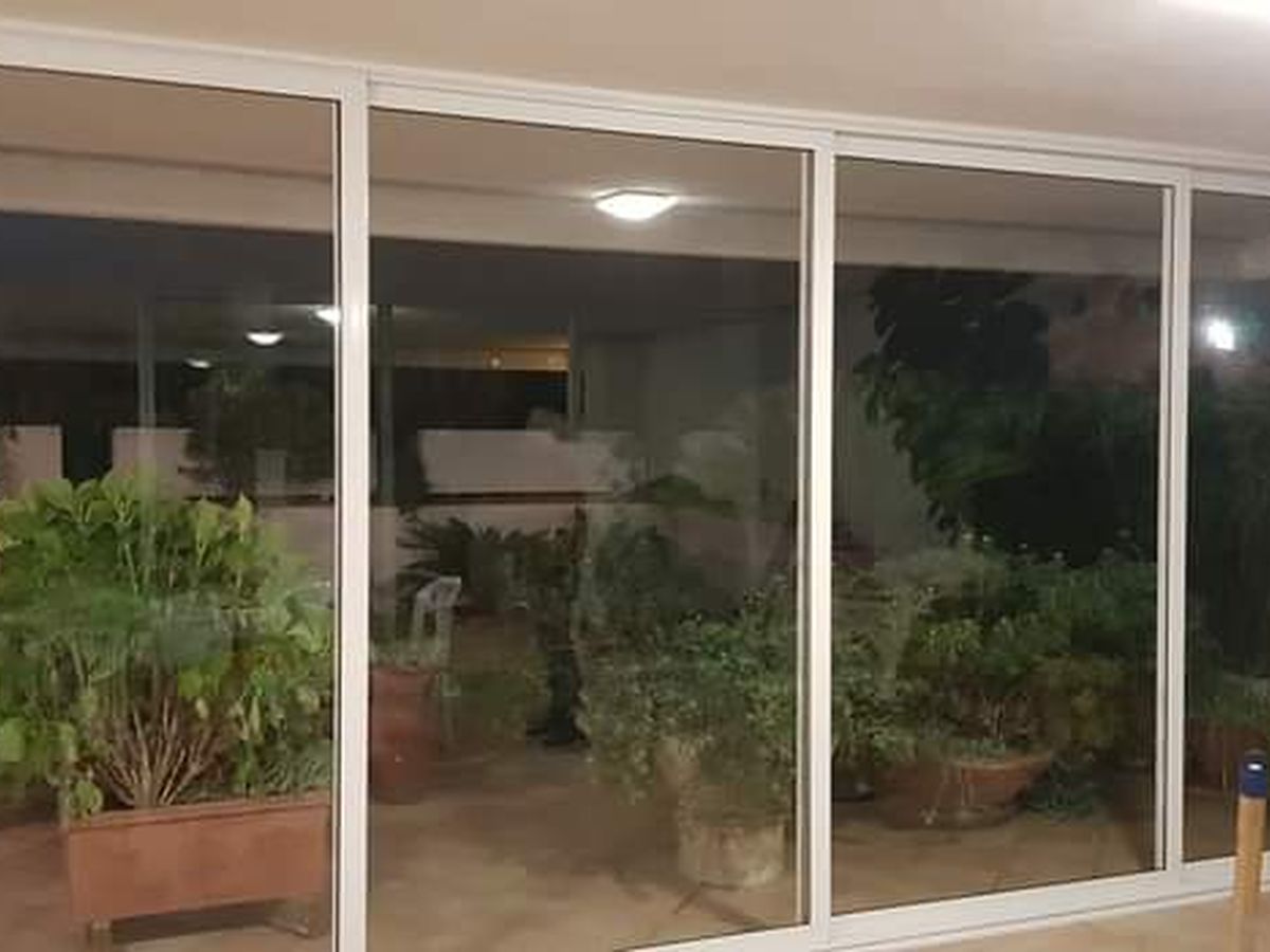 Pergola in alluminio in giardino