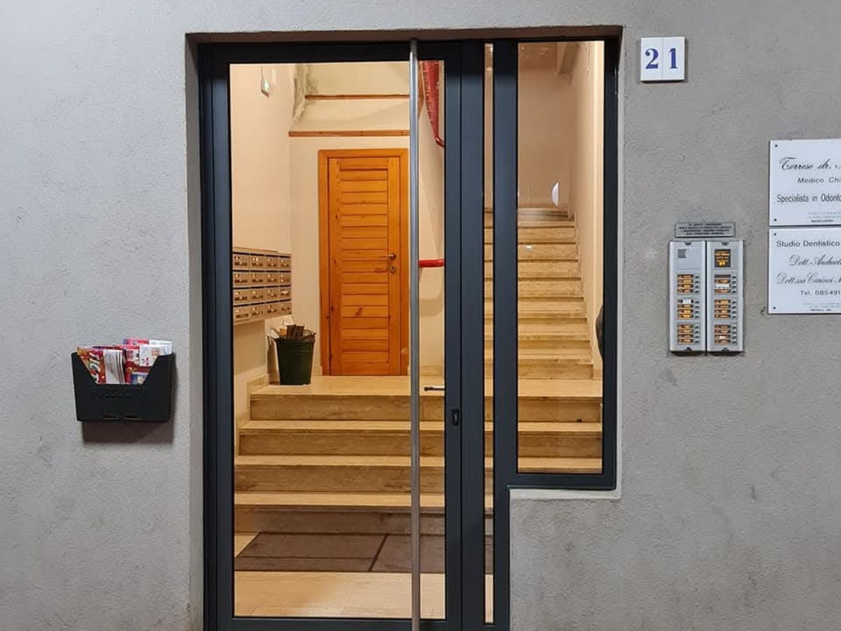 Recinzione con motivo laser