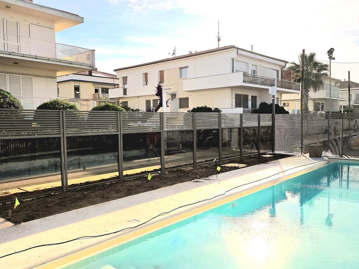 Recinzione perimetrale piscina